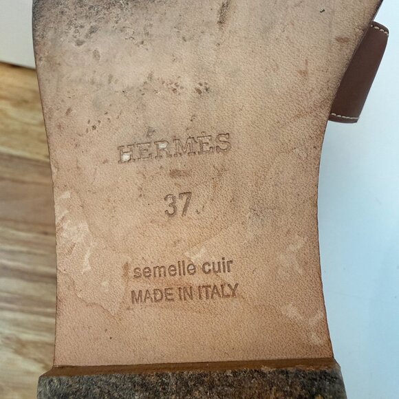 Hermes Oran Sandals (Gold Piqûres Ecrues) - Picture 6 of 8